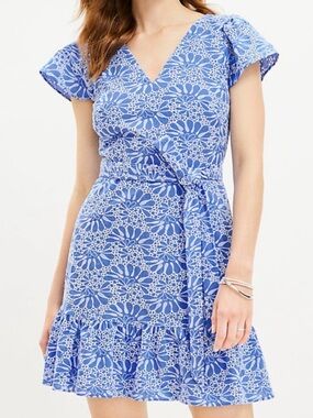 NWT LOFT Blue Floral V-Neck Tie-Waist Mini Dress Size 8P